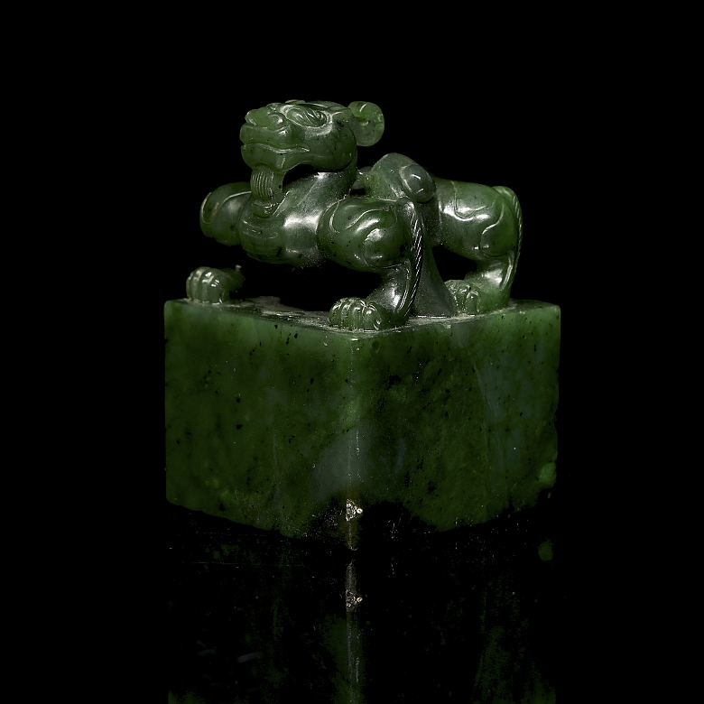 Sello de jade verde espinaca 