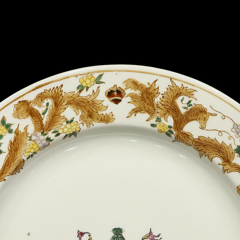 Plato de porcelana
