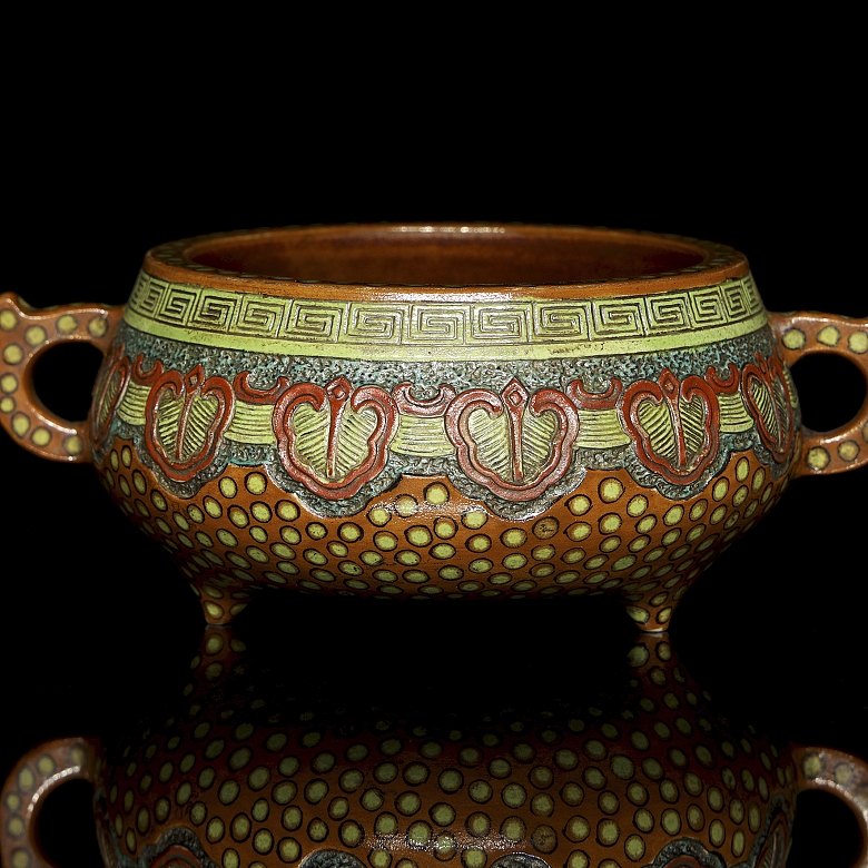 Polychrome ceramic incense burner, ‘Leaves,’ with Qianlong seal - 2