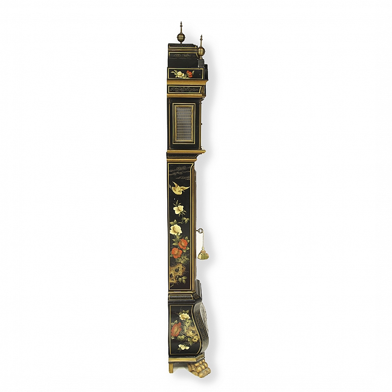 Grandfather clock decorated in chinoiserie style. Bell's