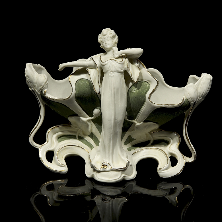 Pequeño centro de mesa estilo Art Nouveau 