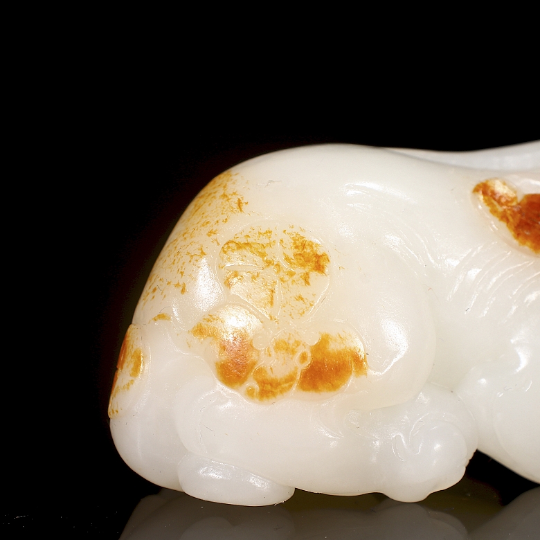Hetian jade figure ‘Beast’, Qing dynasty