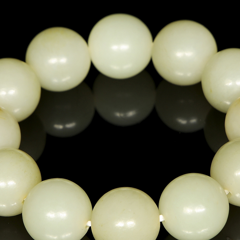 Pulsera de doce cuentas de jade blanco, dinastía Qing