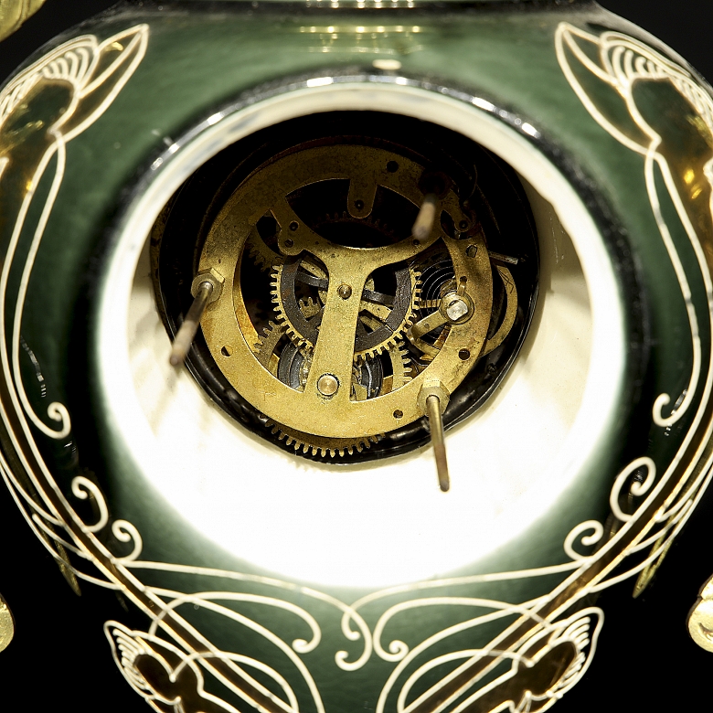 Table clock with vases Art Nouveau style, 20th century - 2