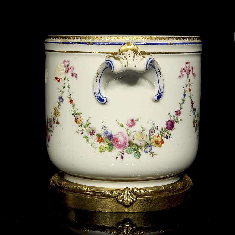 Sèvres ‘Pair of wine coolers’, France, 19th century