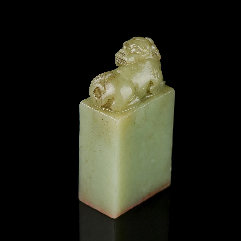 Sello de jade “Animal recostado”, dinastía Qing