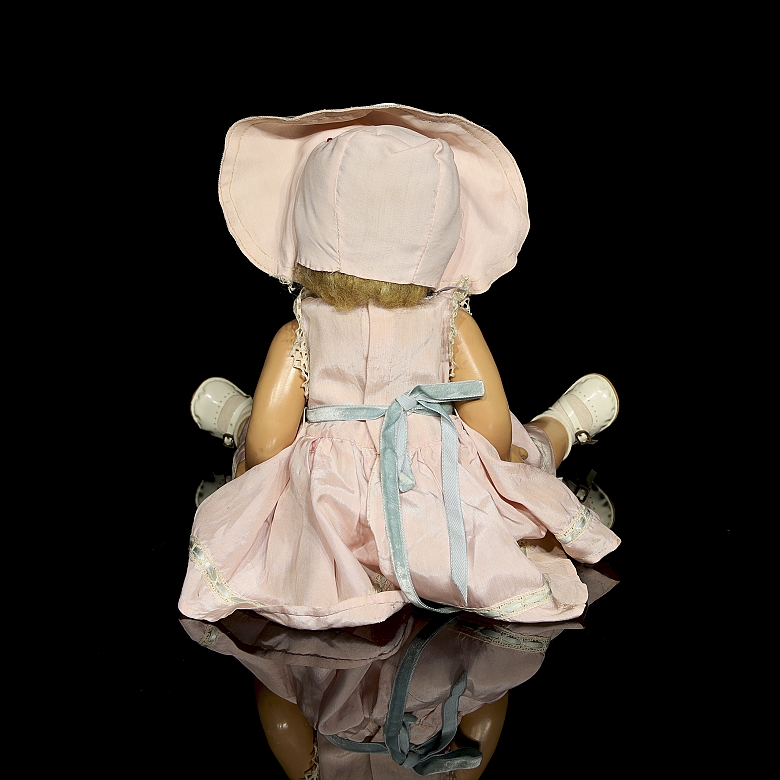 Muñeca clásica española