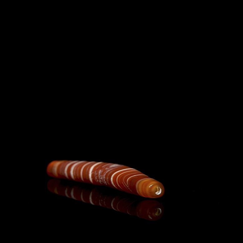 Red agate bead, Tang dynasty