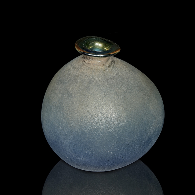 Jarrón globular de Liulí, dinastía Tang