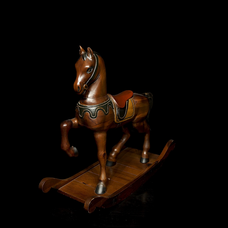 Caballo balancín de madera, s. XX