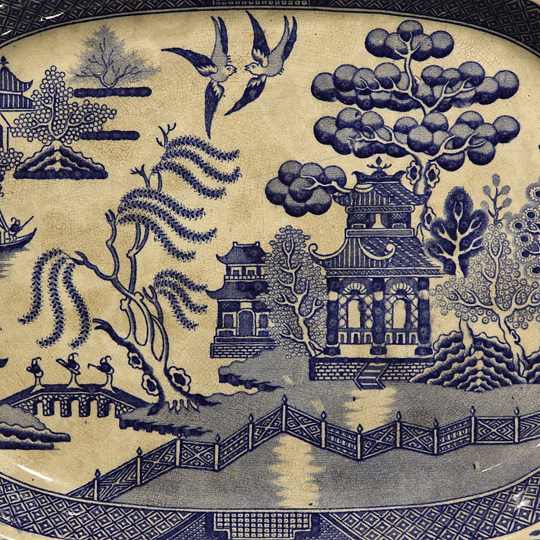 两只蓝色柳树纹样英式托盘，十九世纪