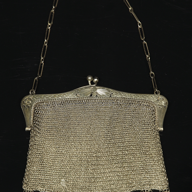 Bolso limosnera de malla en plata, pps. s.XX