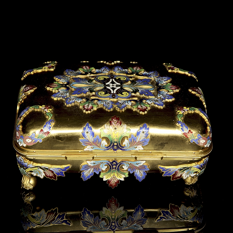Antique jewellery box in gilded bronze and champlevé