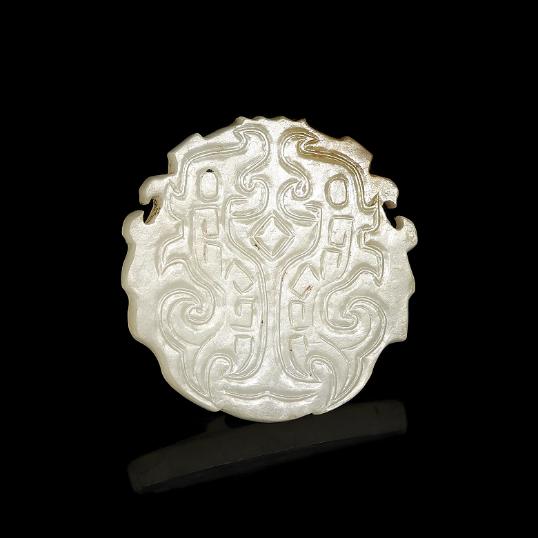 Placa de jade blanco tallado 