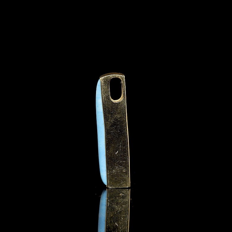 Colgante rectangular de oro amarillo de 18K con turquesa