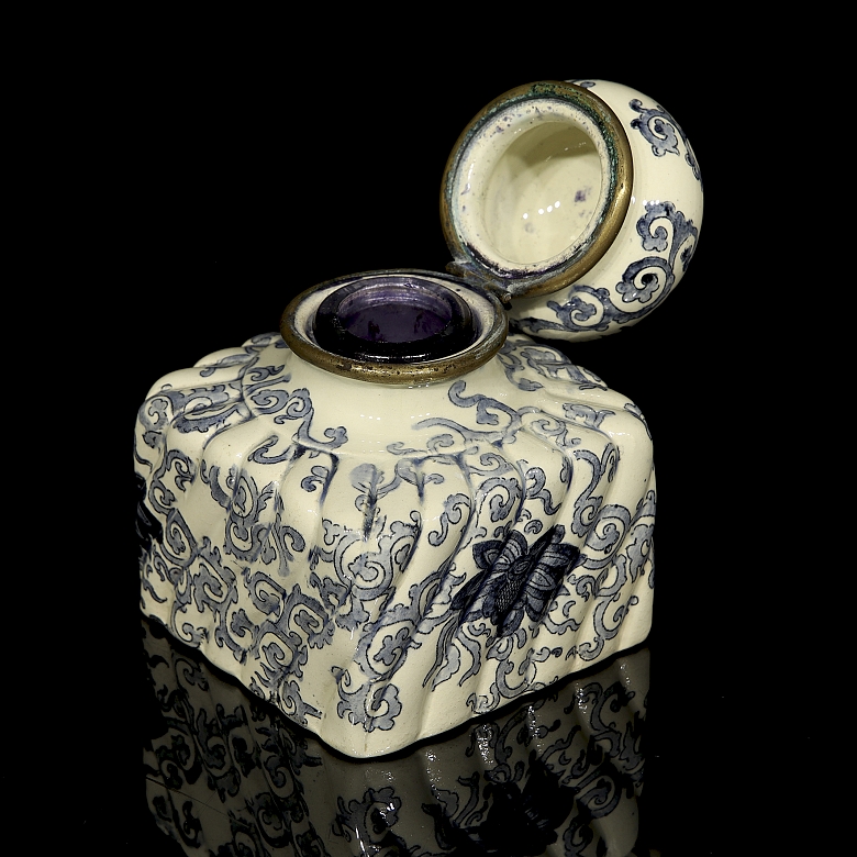 Tintero de porcelana esmaltada, s.XIX