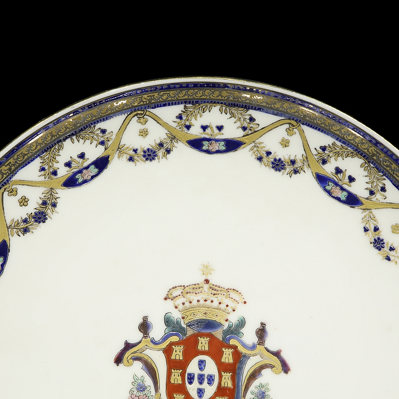 Plato de porcelana