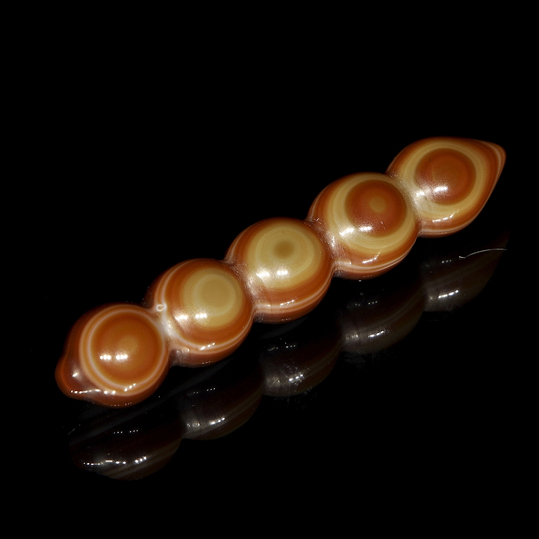 Amuleto de ágata tallada, dinastía Liao