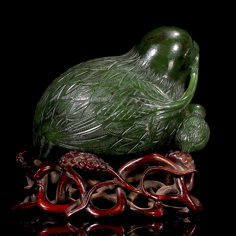 Figura de jade verde espinaca