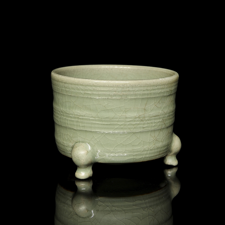 Recipiente trípode de cerámica con vidriado celadón, estilo Ge yao