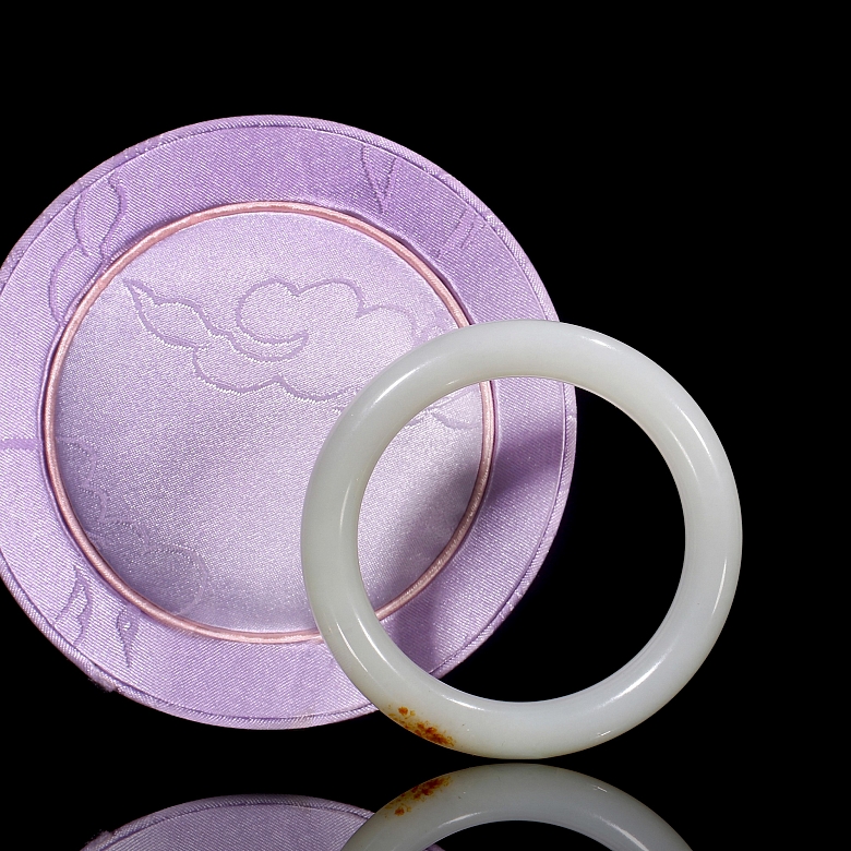 Hetian white jade bracelet, Qing dynasty