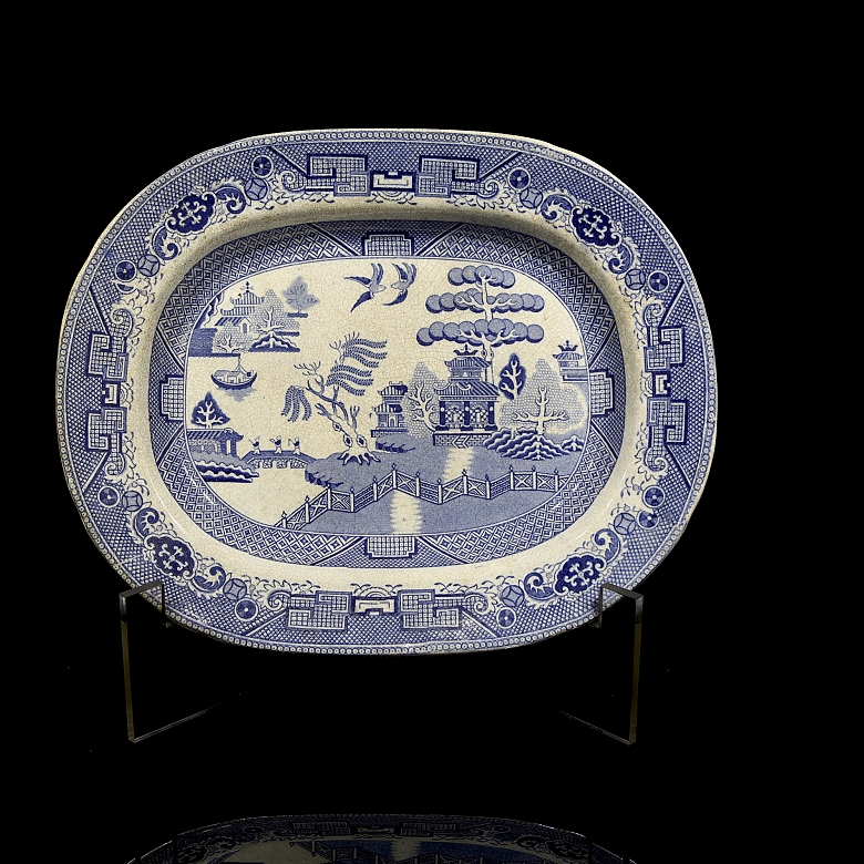 Willow Pattern tray by Samuel Barker & Son, 19th century