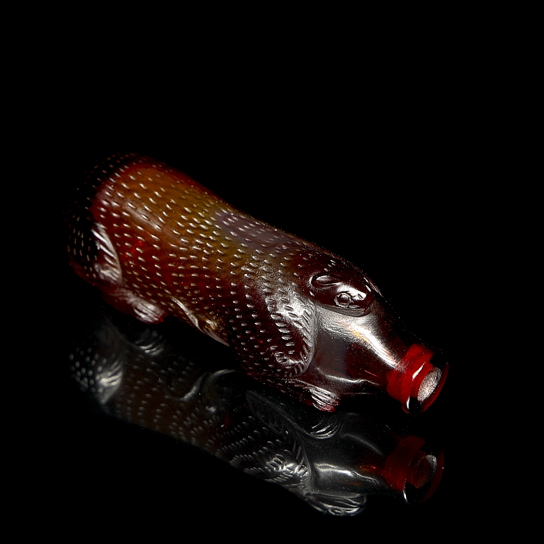 Glass snuff bottle