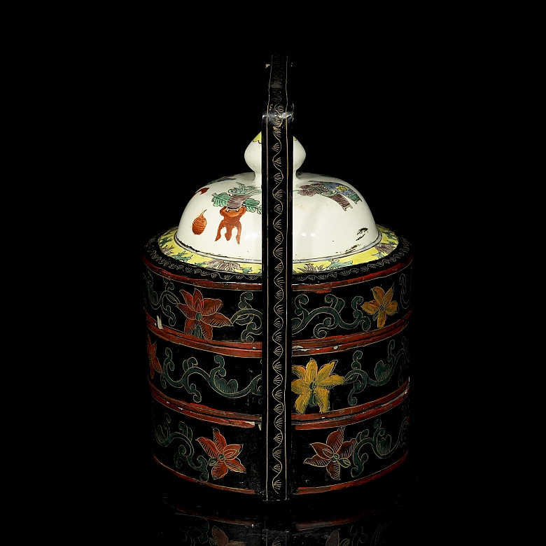 Wooden and porcelain box, Qing dynasty - 3