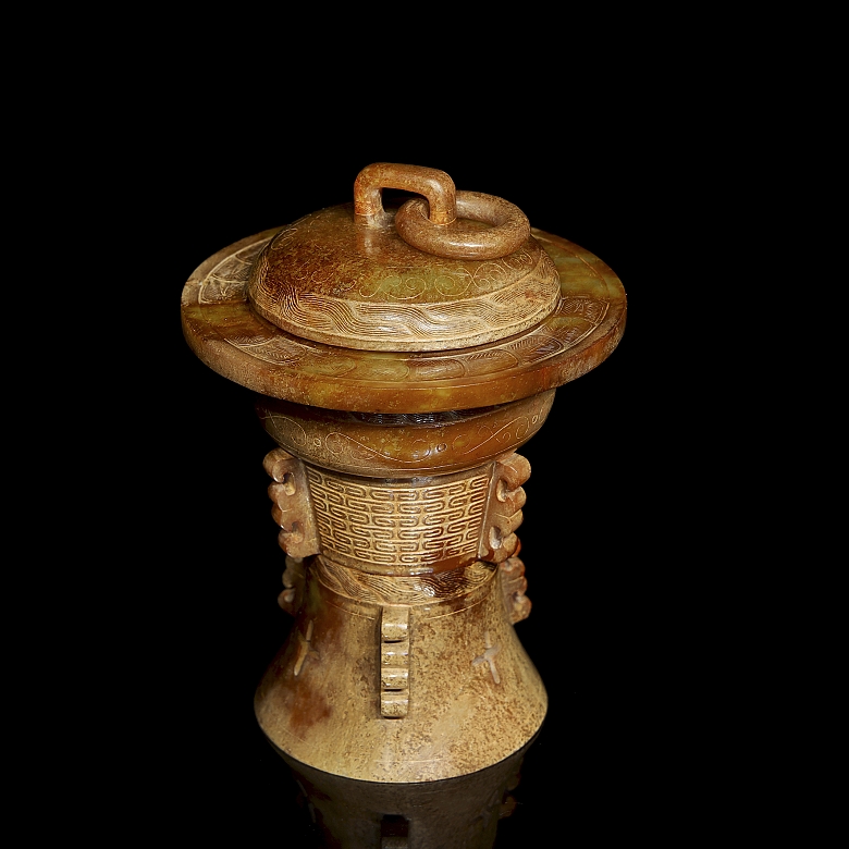 Lámpara de aceite de jade amarillo, periodo Reinos Combatientes