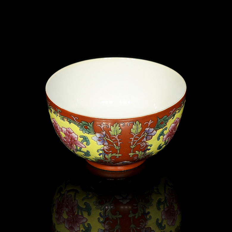 Cuenco de porcelana esmaltada