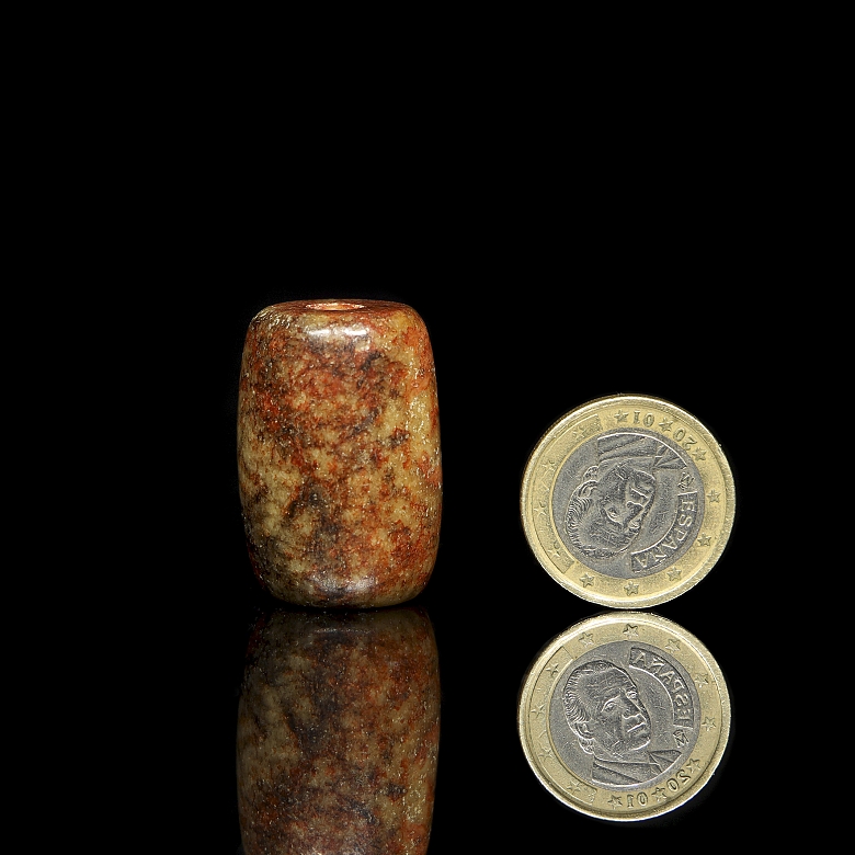 Cuenta de jade tallado, cultura Hongshan