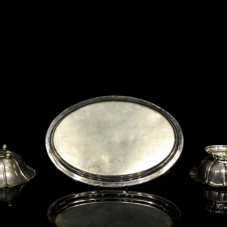 一套三件银器，20世纪