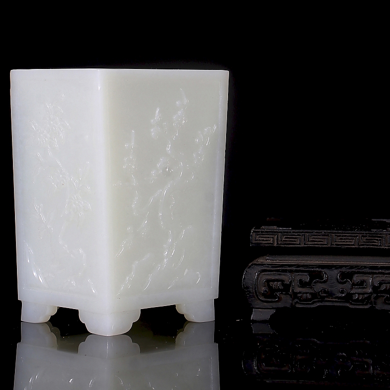 Recipiente para pinceles de jade blanco de Hetian
