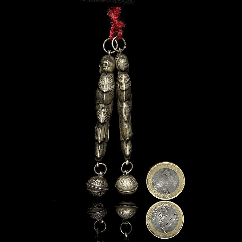 Pair of silver-plated metal ‘Characters’ pendants, Qing dynasty - 6