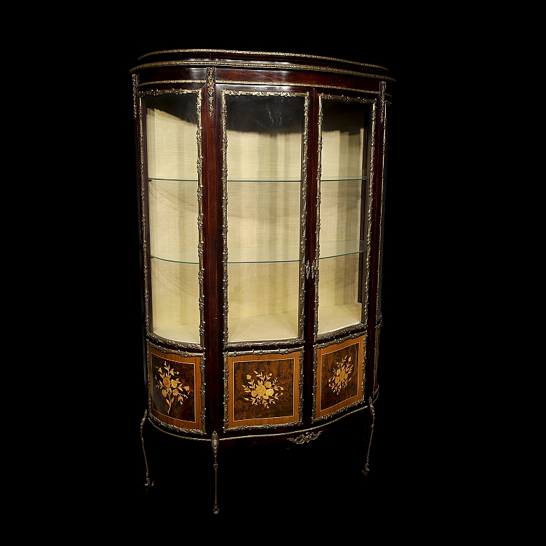 Mueble vitrina expositora estilo Luis XVI, s.XX