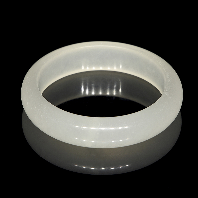 Carved white jade bracelet, 20th century - 4