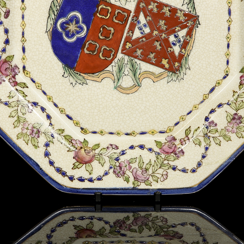 Plato de porcelana