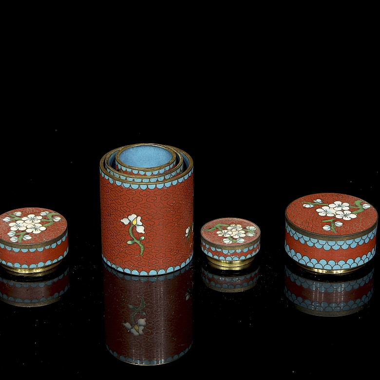 Tres recipientes de cloisonné, s.XX