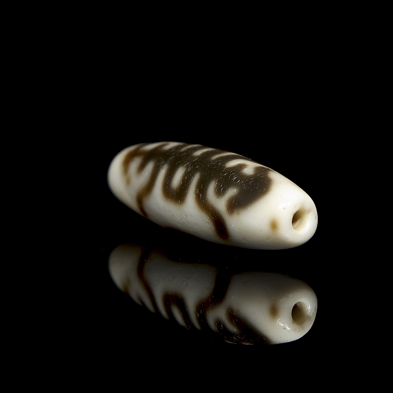 Cuenta Dzi de ágata