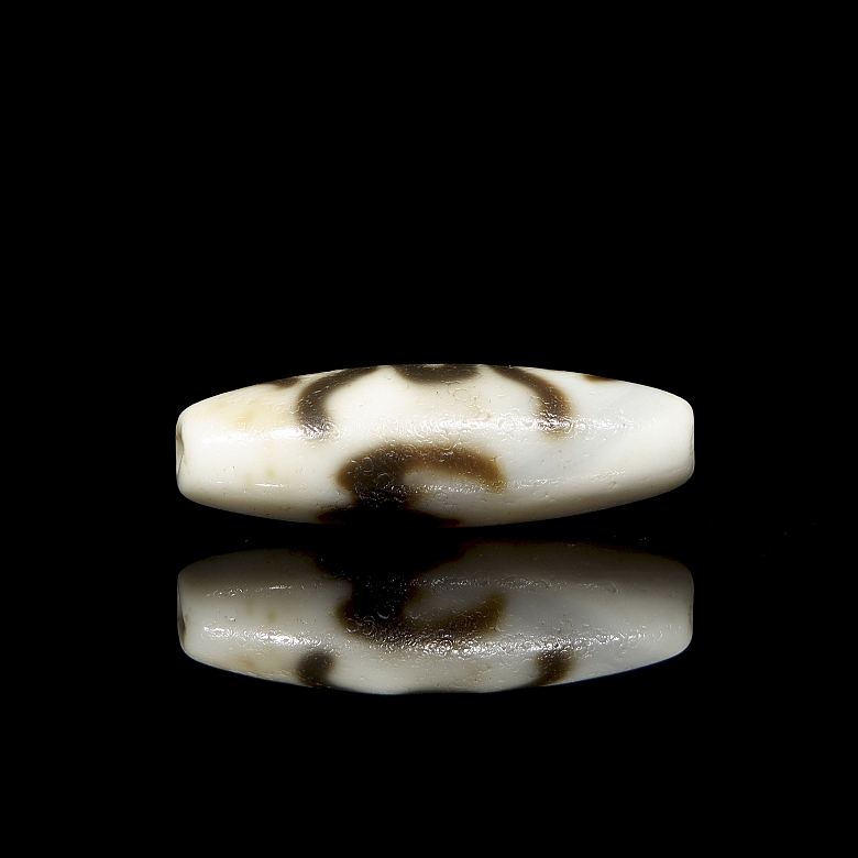 Cuenta Dzi de ágata