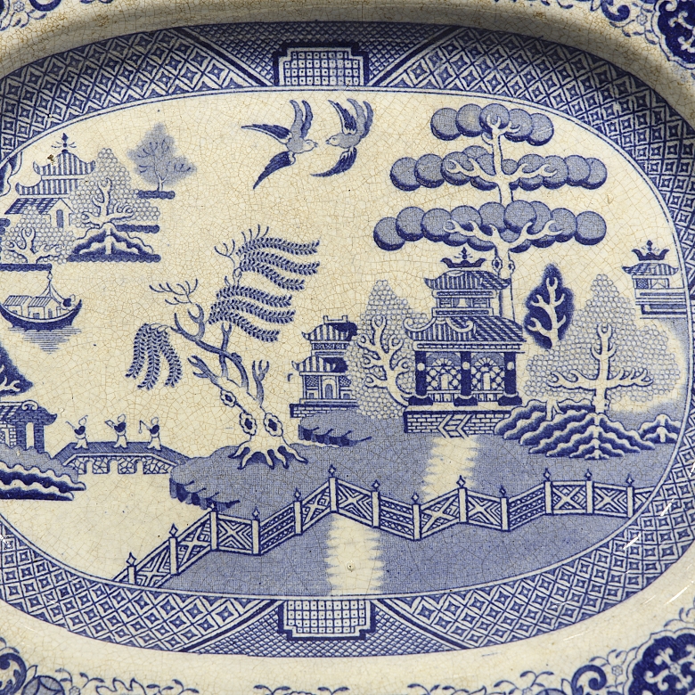 Willow Pattern tray by Samuel Barker & Son, 19th century