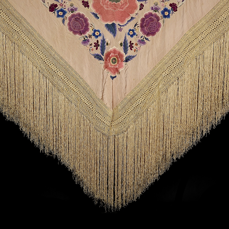 Mantón de Manila bordado con decoración Chinoiserie, s. XX