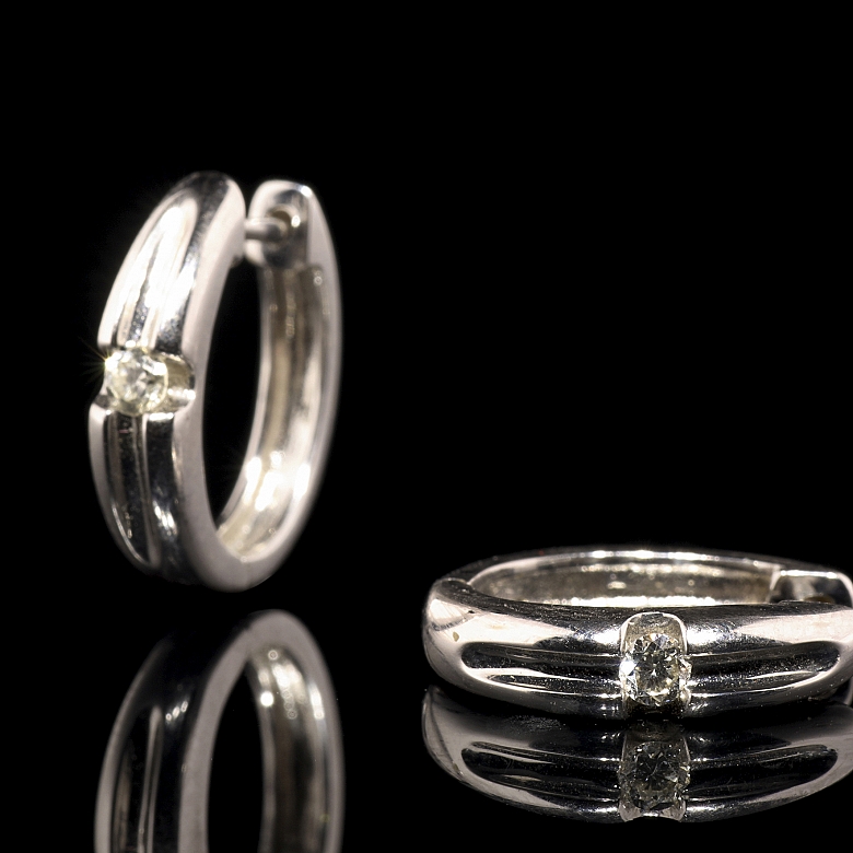 Pendientes en oro blanco de 18k con diamantes