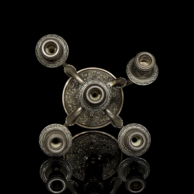 Chiseled silver candlestick, 20th century