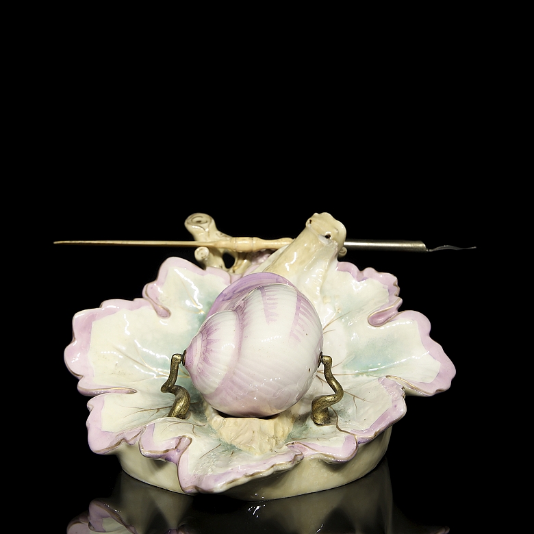 Scribe's Office ‘Snail on leaf’, 1810-1850 - 1