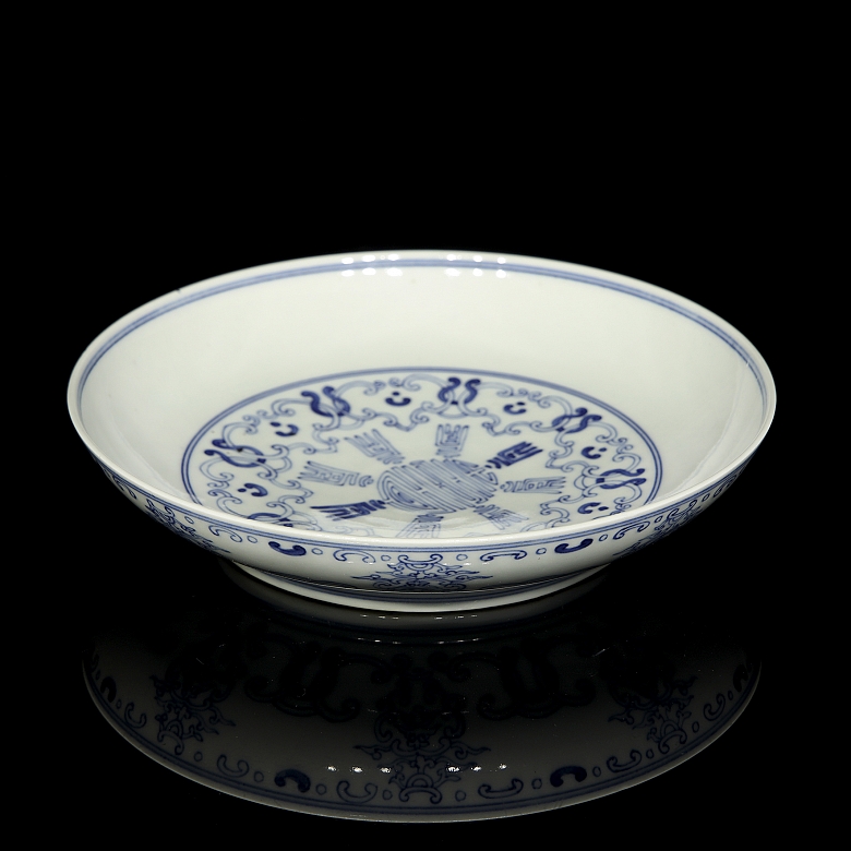 Plato de porcelana esmaltada 