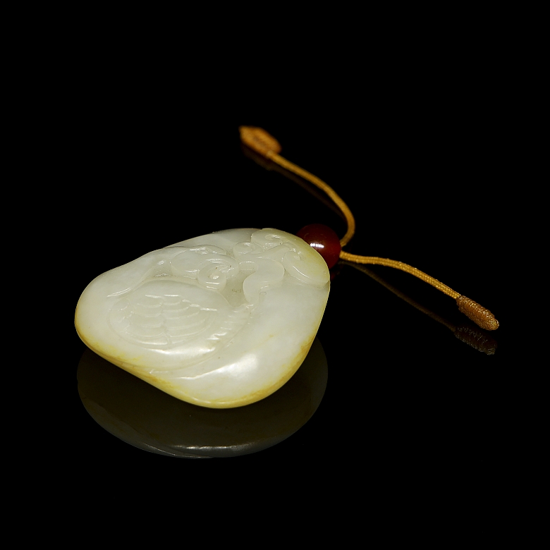 Jade pendant ‘Bird with lingzhi’, Qing dynasty - 5