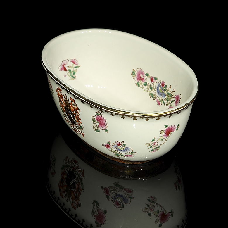 Fuente de porcelana