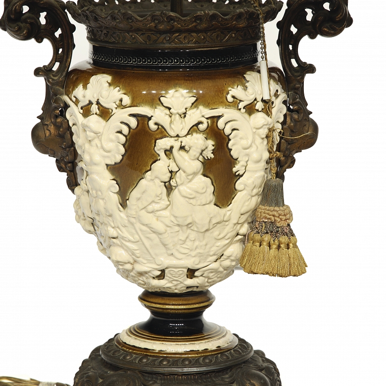 Porcelain and bronze table lamp, ‘Gallant Scenes,’ 20th century - 4