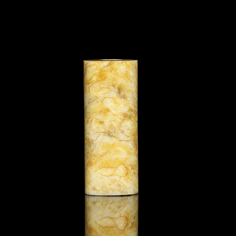 Colgante tubular de piedra tallada, estilo Zhou